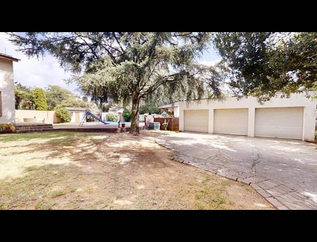 5 BEDROOM HOUSE FOR SALE IN PARKHILL GARDENS